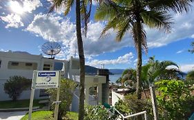 Apartamento Ubatuba Vista para o mar e pé na areia - Praia das Toninhas